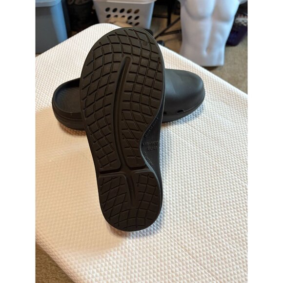OOFOS OOcloog Black Recovery Comfort Clogs Slip On Unisex Sz.M8/W10 Lounging - Picture 5 of 6